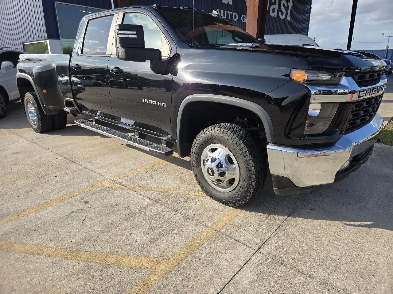 Chevrolet Silverado 3500HD 4WD Crew Cab 172" LT 2022