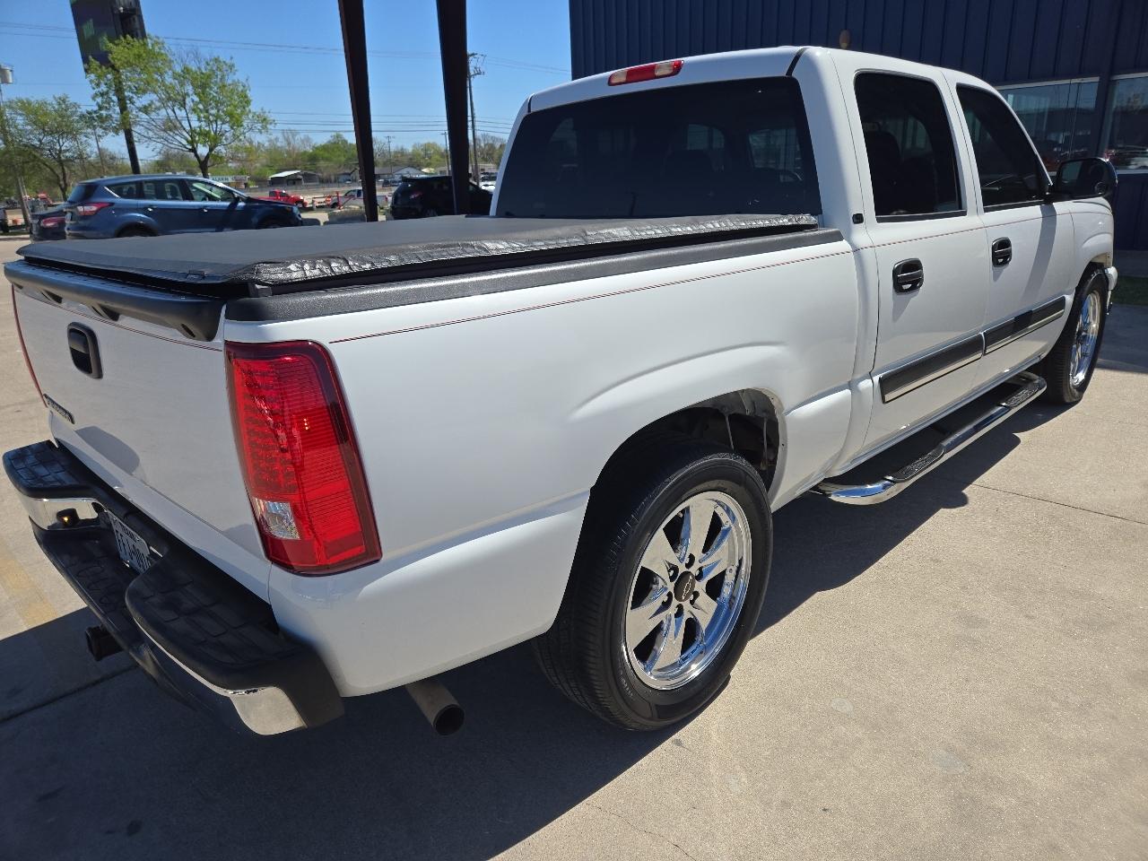 Chevrolet Silverado 1500 Crew Cab 143.5" WB 2WD LT1 2006