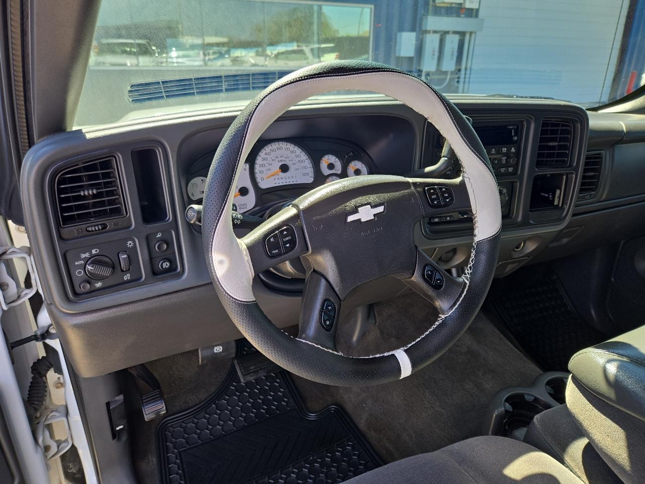 Chevrolet Silverado 1500 Crew Cab 143.5" WB 2WD LT1 2006