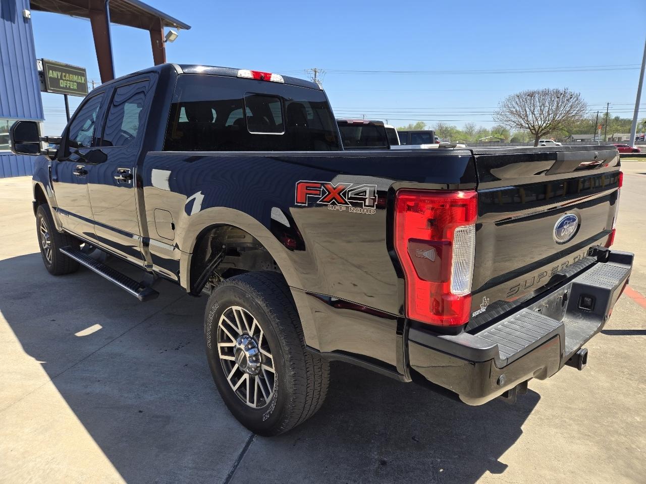 Ford Super Duty F-250 SRW 4WD SuperCab 158" Lariat 2017