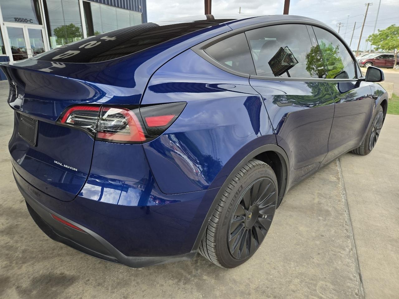 Tesla Model Y Long Range AWD 2023