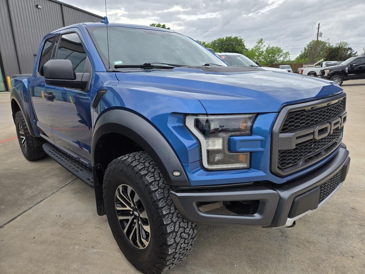 Ford F-150 SVT Raptor SuperCab 5.5-ft. Bed 4WD 2020