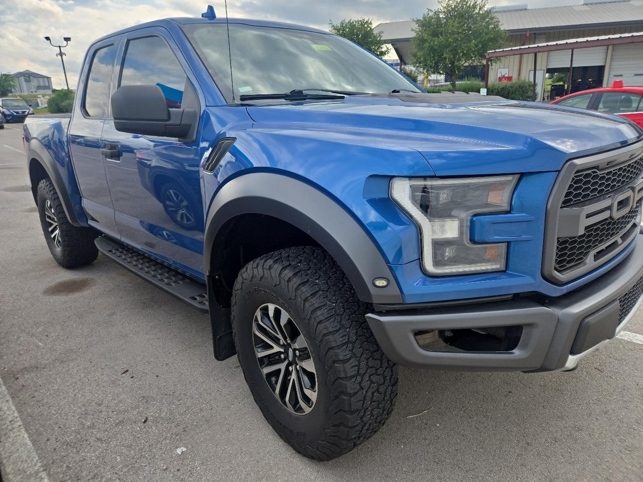 Ford F-150 SVT Raptor SuperCab 5.5-ft. Bed 4WD 2020