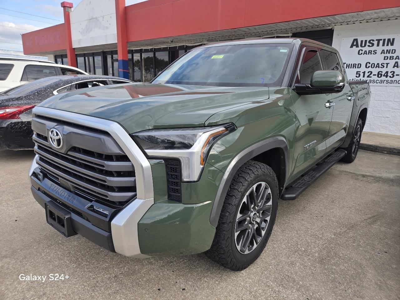 Toyota Tundra 4WD  2022