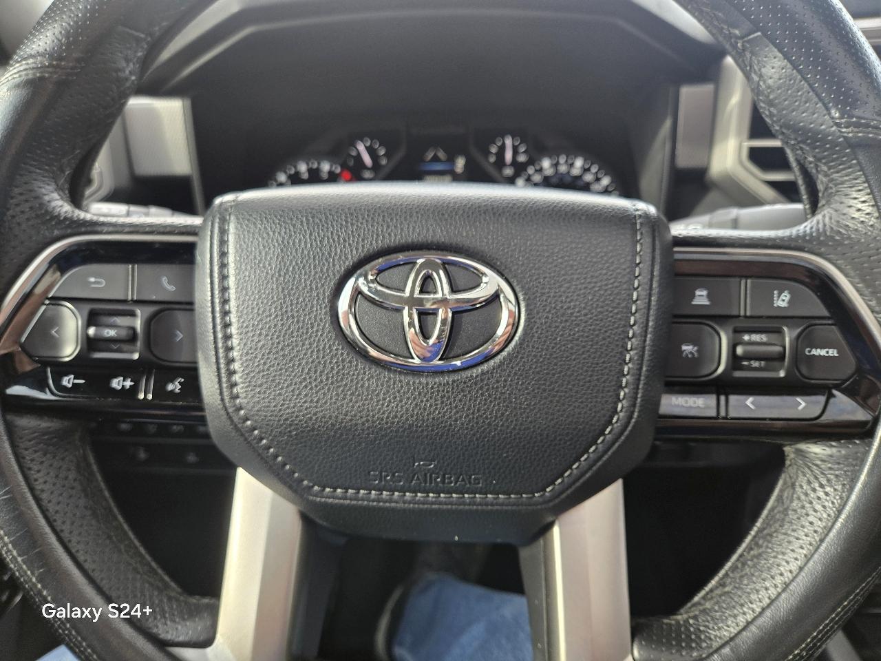 Toyota Tundra 4WD  2022