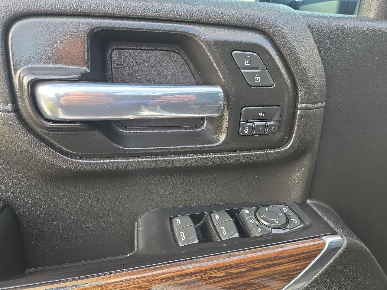 Chevrolet Silverado 2500HD 4WD Crew Cab 159" High Country 2020