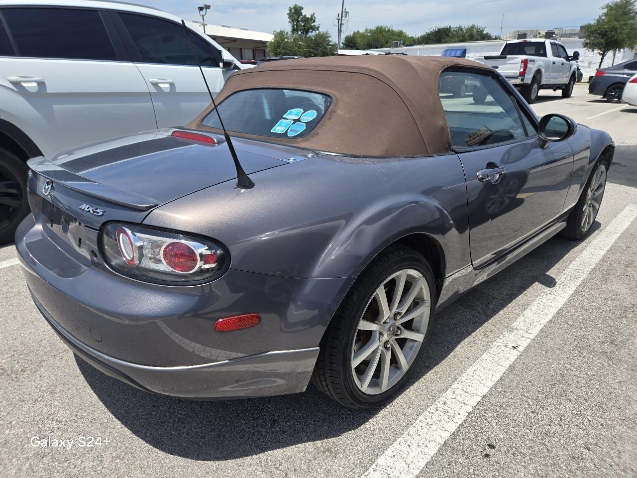 Mazda MX-5 Miata 2dr Conv Grand Touring Auto 2006