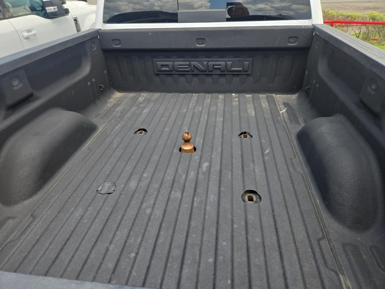 GMC Sierra 2500HD 4WD Crew Cab 153.7" Denali 2018