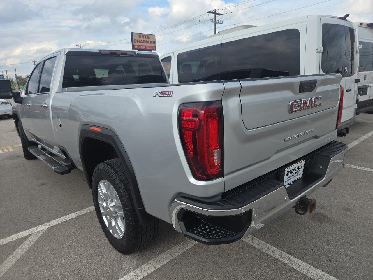 View vehicle photo 7