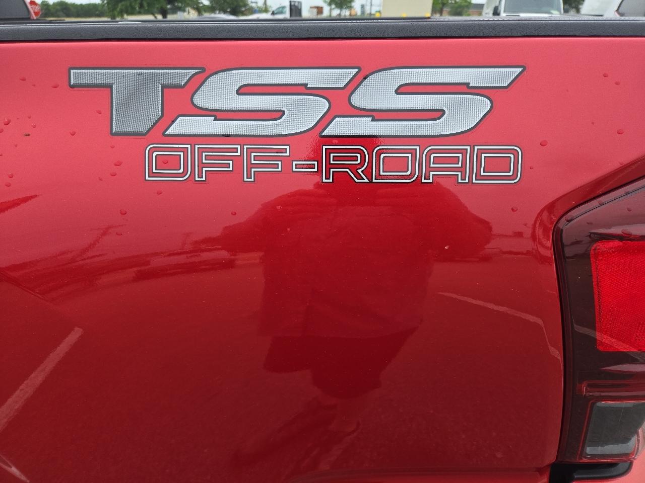 Toyota Tacoma 2WD SR5 Double Cab 5' Bed I4 AT (Natl) 2019