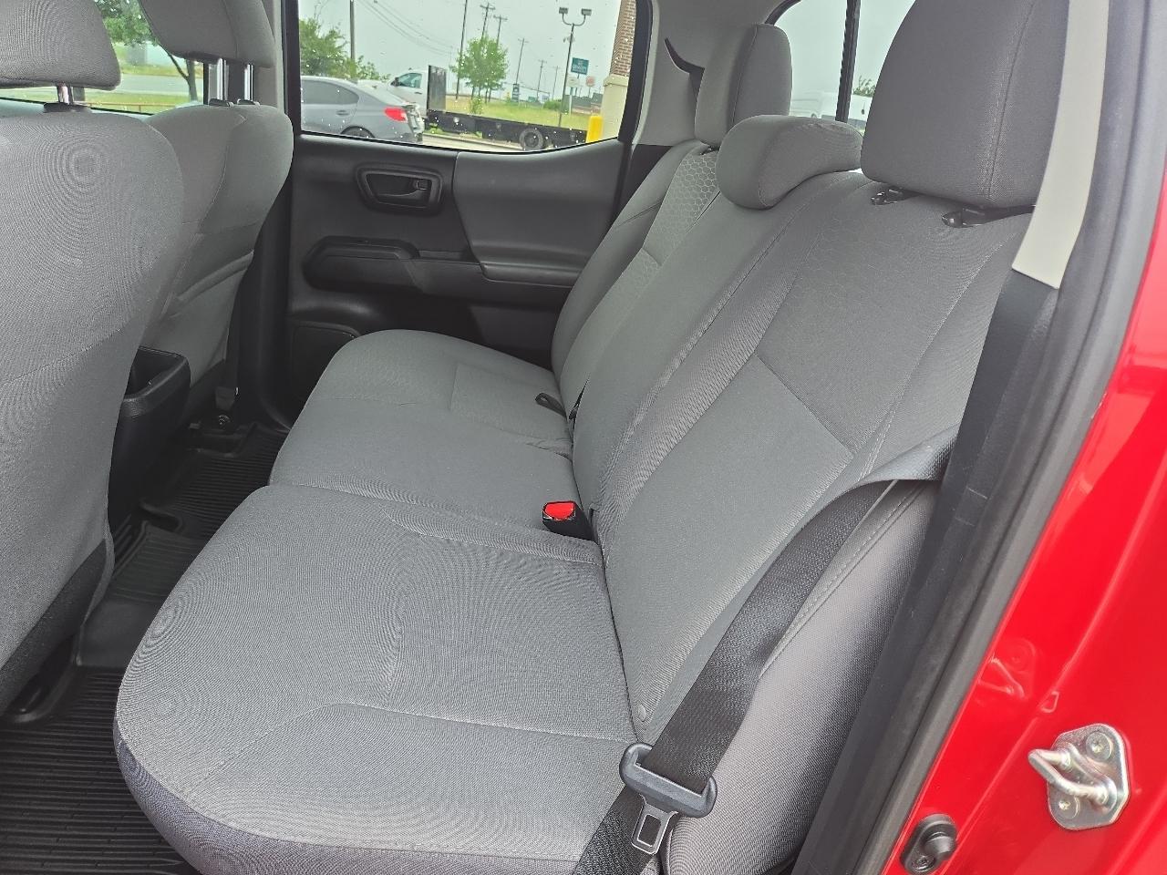 Toyota Tacoma 2WD SR5 Double Cab 5' Bed I4 AT (Natl) 2019