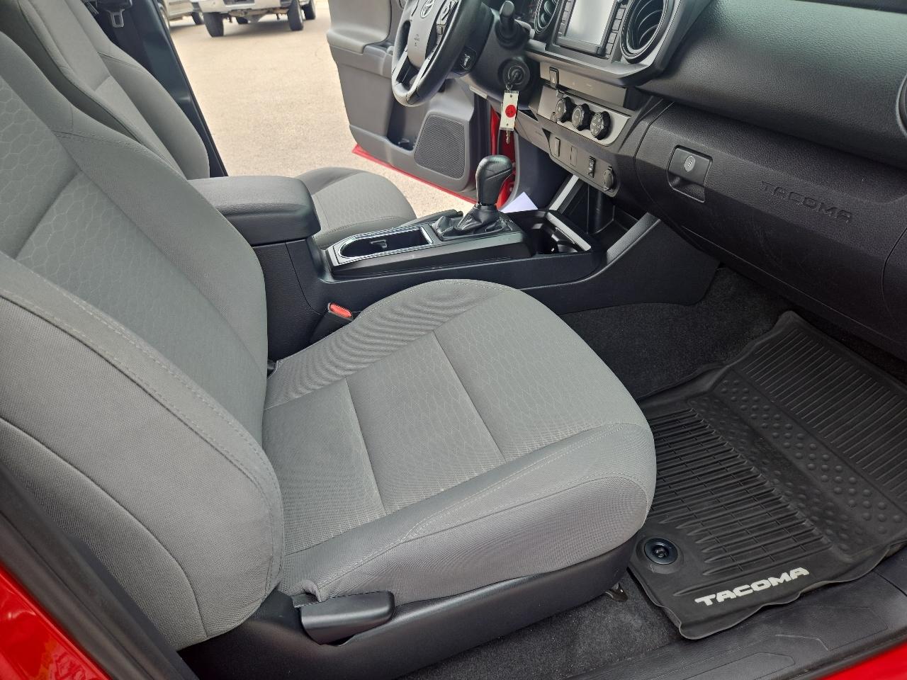 Toyota Tacoma 2WD SR5 Double Cab 5' Bed I4 AT (Natl) 2019