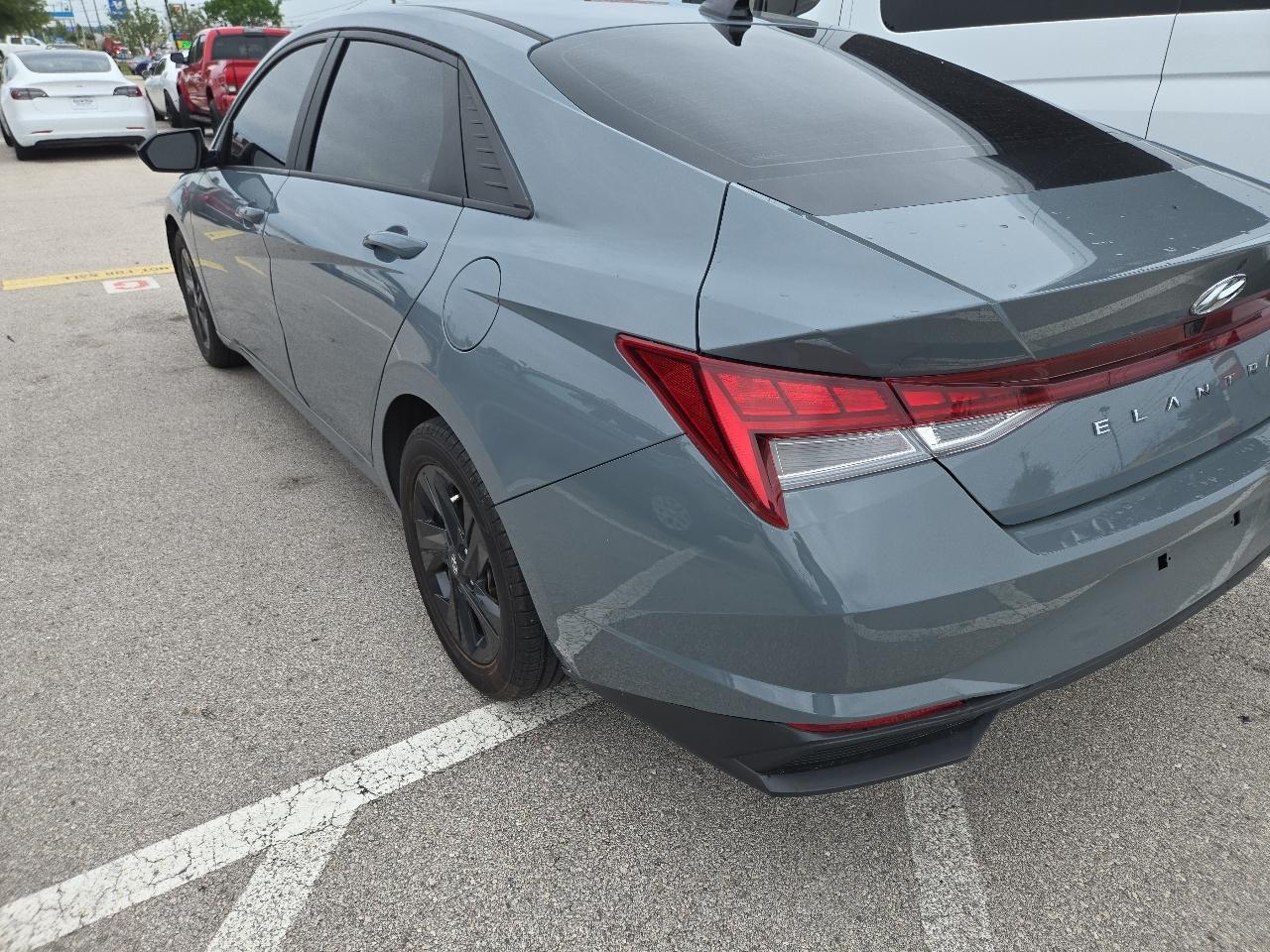 Hyundai Elantra Hybrid Blue DCT 2022