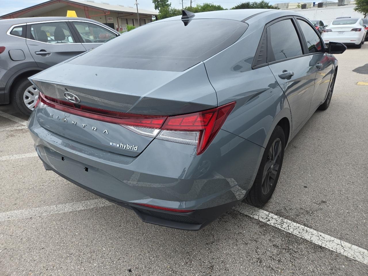 Hyundai Elantra Hybrid Blue DCT 2022