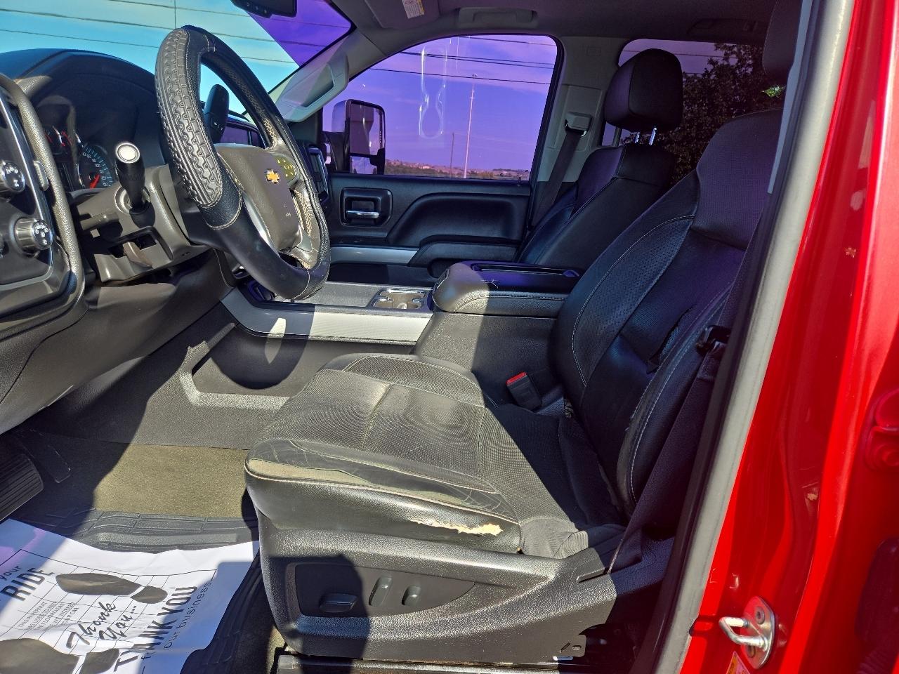 Chevrolet Silverado 2500HD 4WD Crew Cab 153.7" LTZ 2017