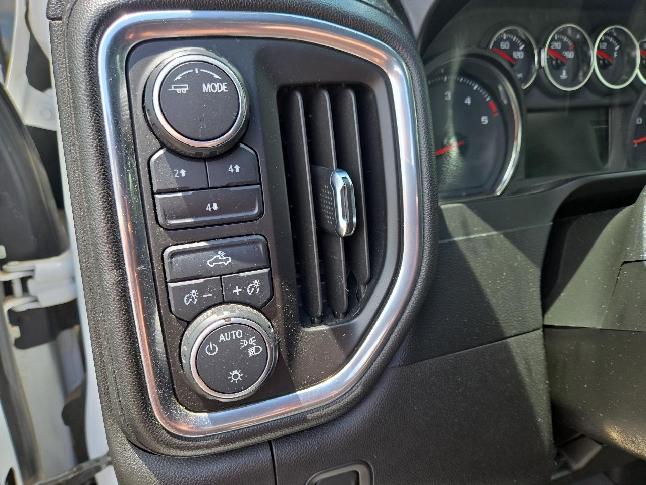 Chevrolet Silverado 2500HD 4WD Crew Cab 159" LT 2021