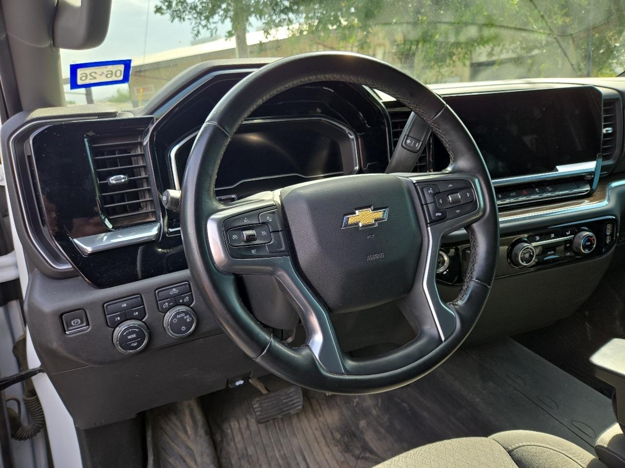 Chevrolet Silverado 2500HD 4WD Crew Cab 159" LT 2024