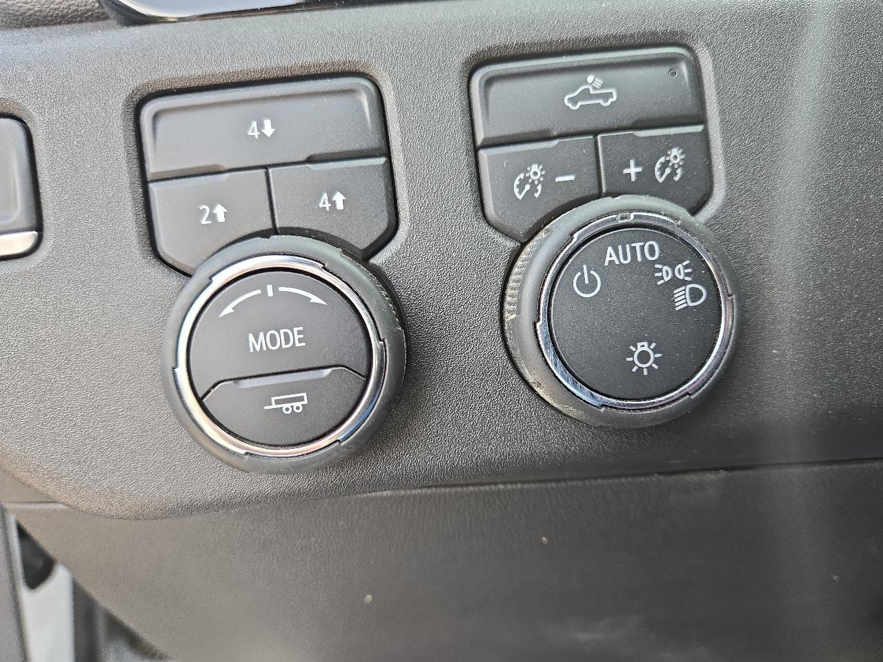 Chevrolet Silverado 2500HD 4WD Crew Cab 159" LT 2024