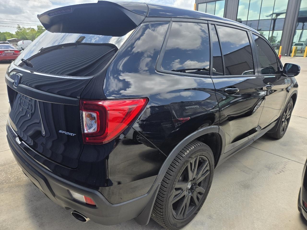 View vehicle photo 2
