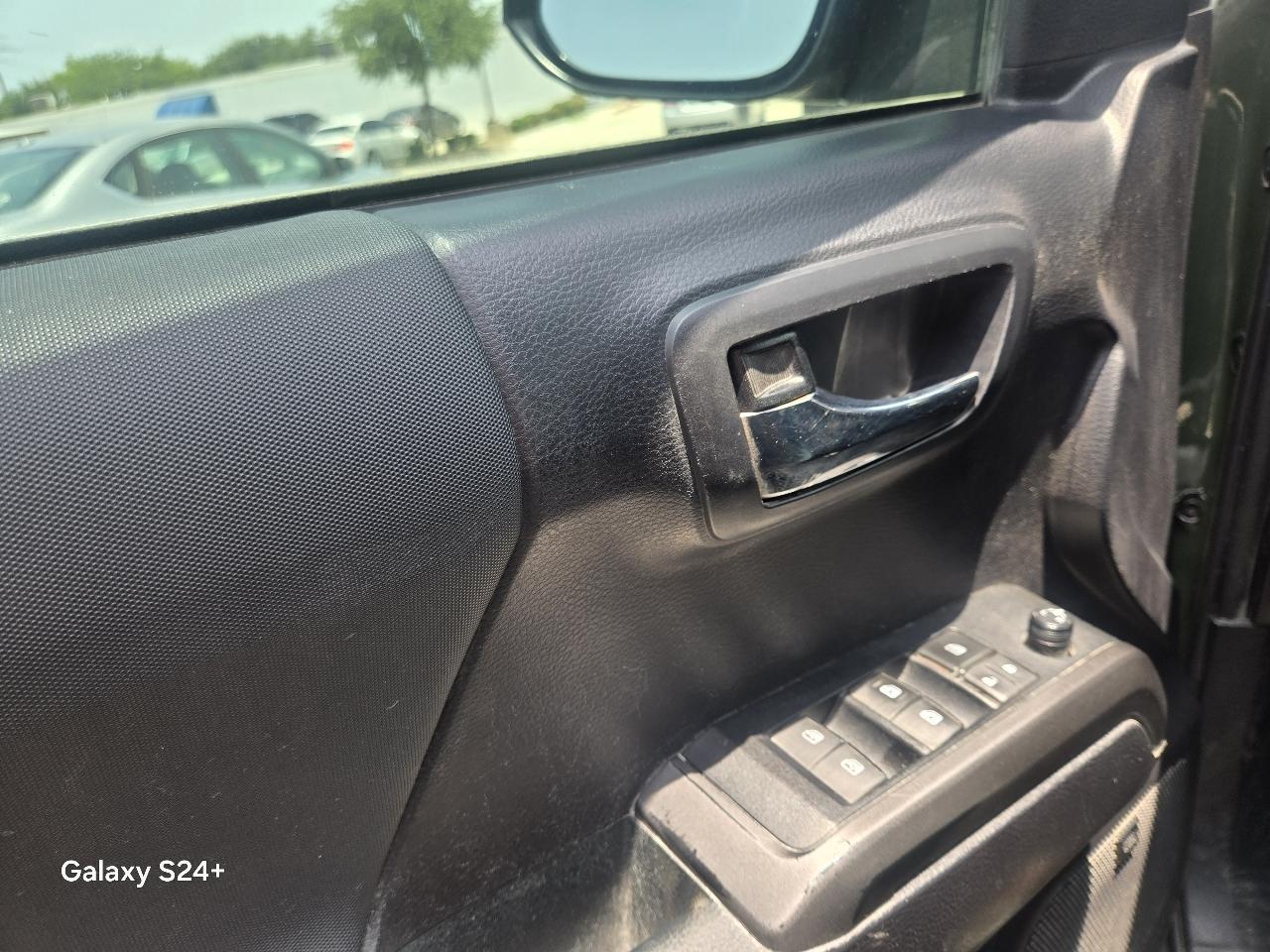 Toyota Tacoma 4WD TRD Off Road Double Cab 5' Bed V6 MT (Natl) 2020