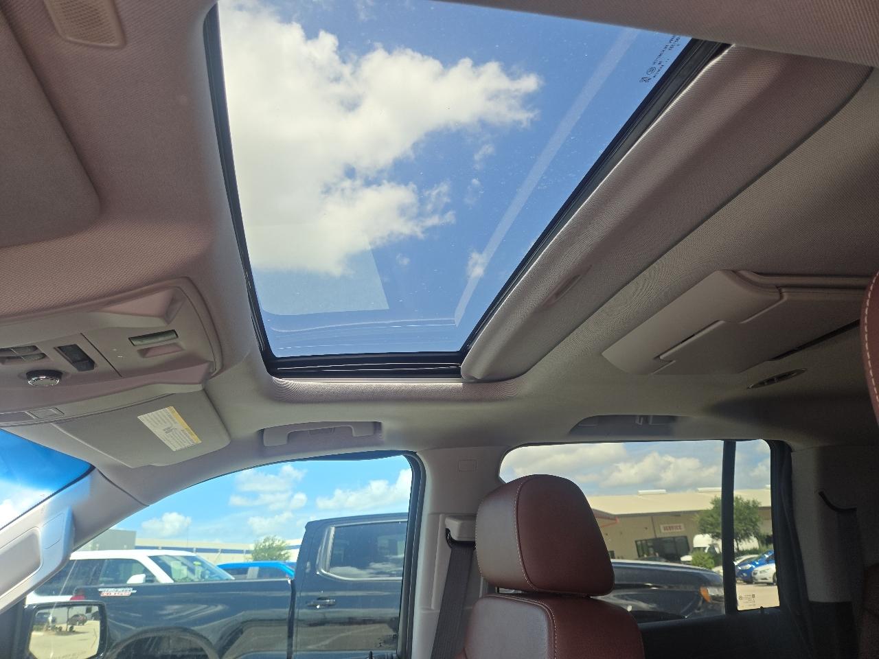 Chevrolet Suburban 4WD 4dr 1500 Premier 2019