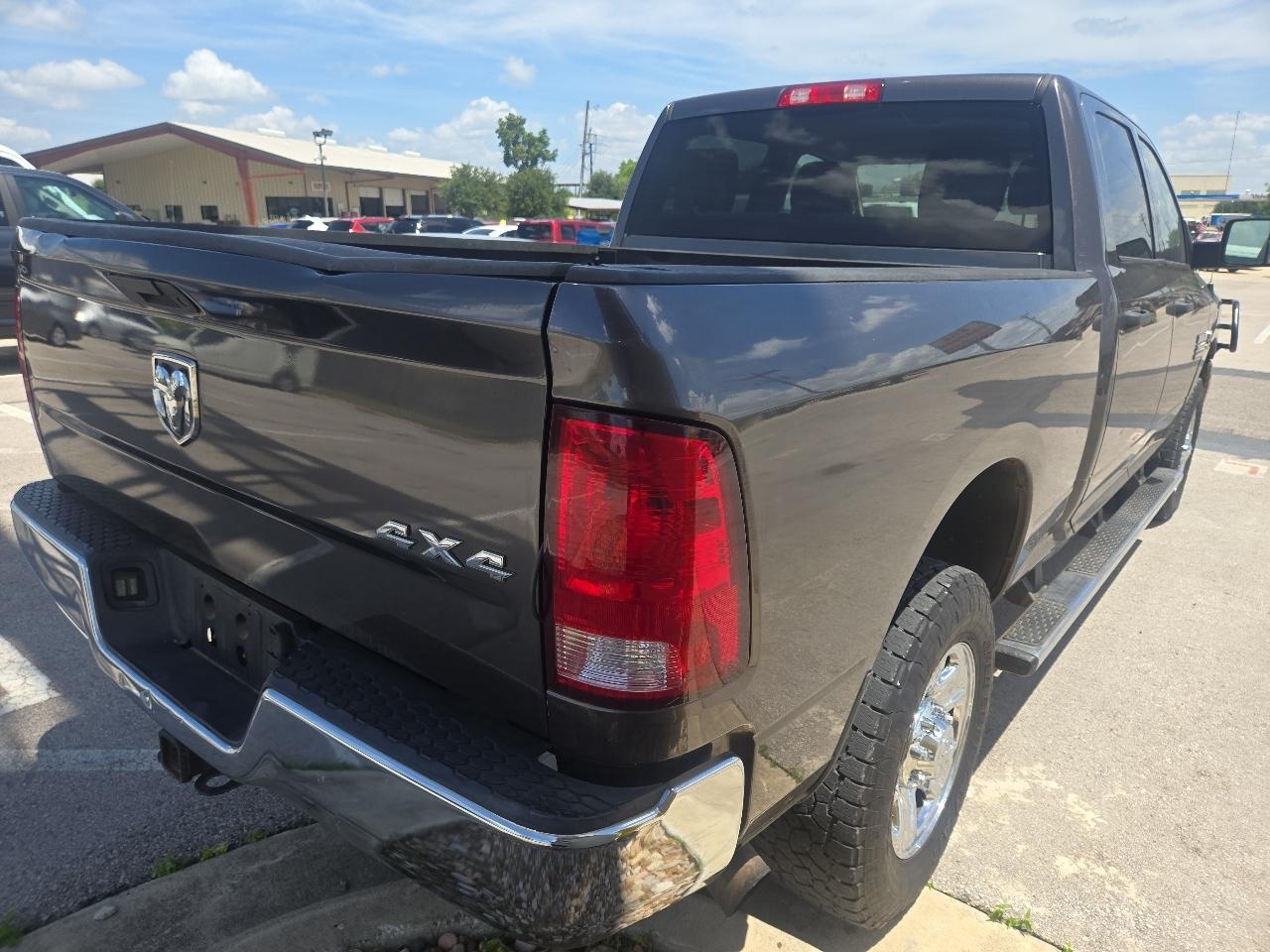 RAM 2500 4WD Crew Cab 149" Tradesman 2015