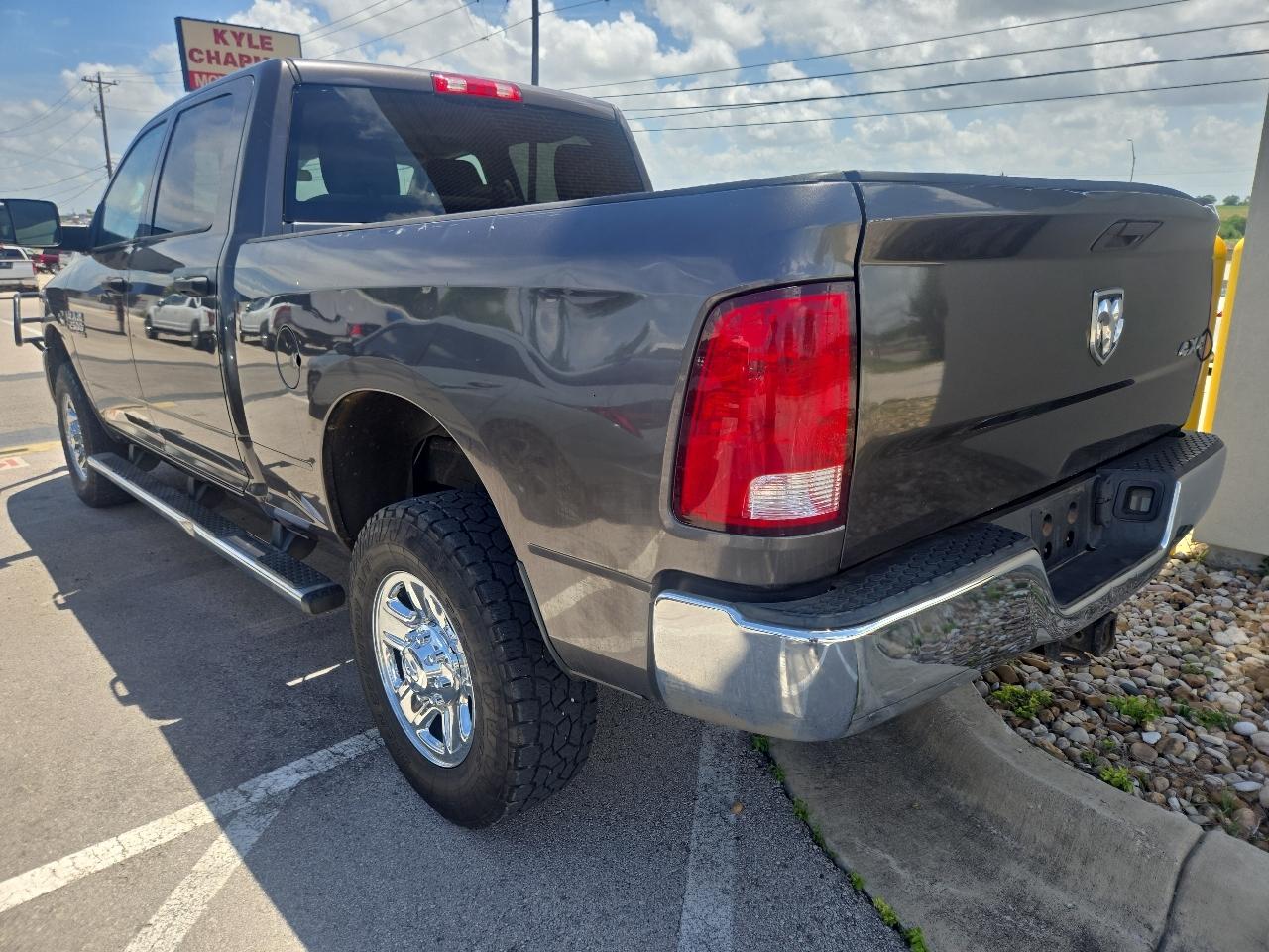 RAM 2500 4WD Crew Cab 149" Tradesman 2015