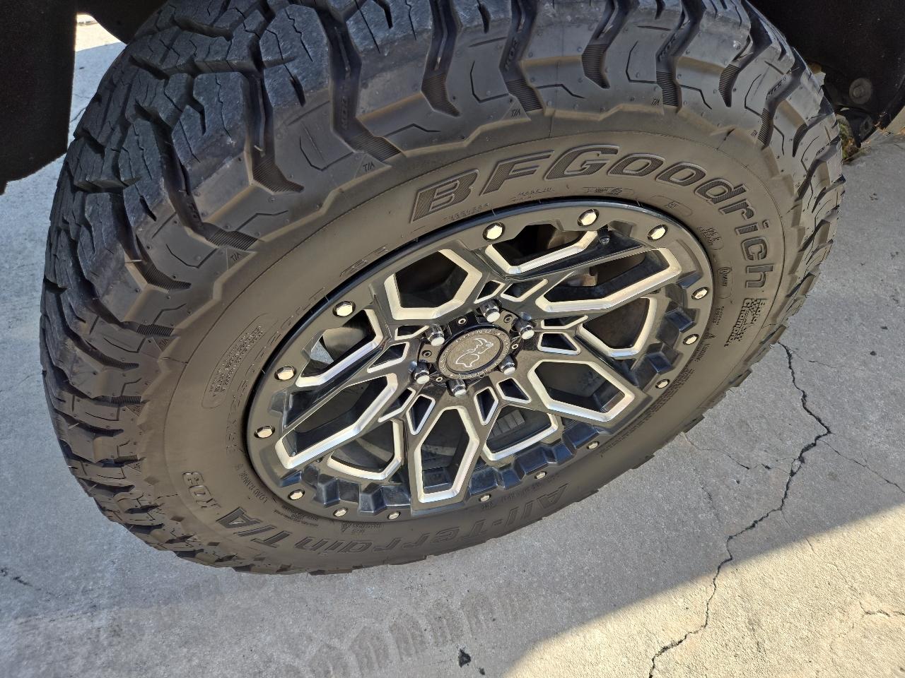 GMC Sierra 1500 4WD Crew Cab 147" SLT 2021