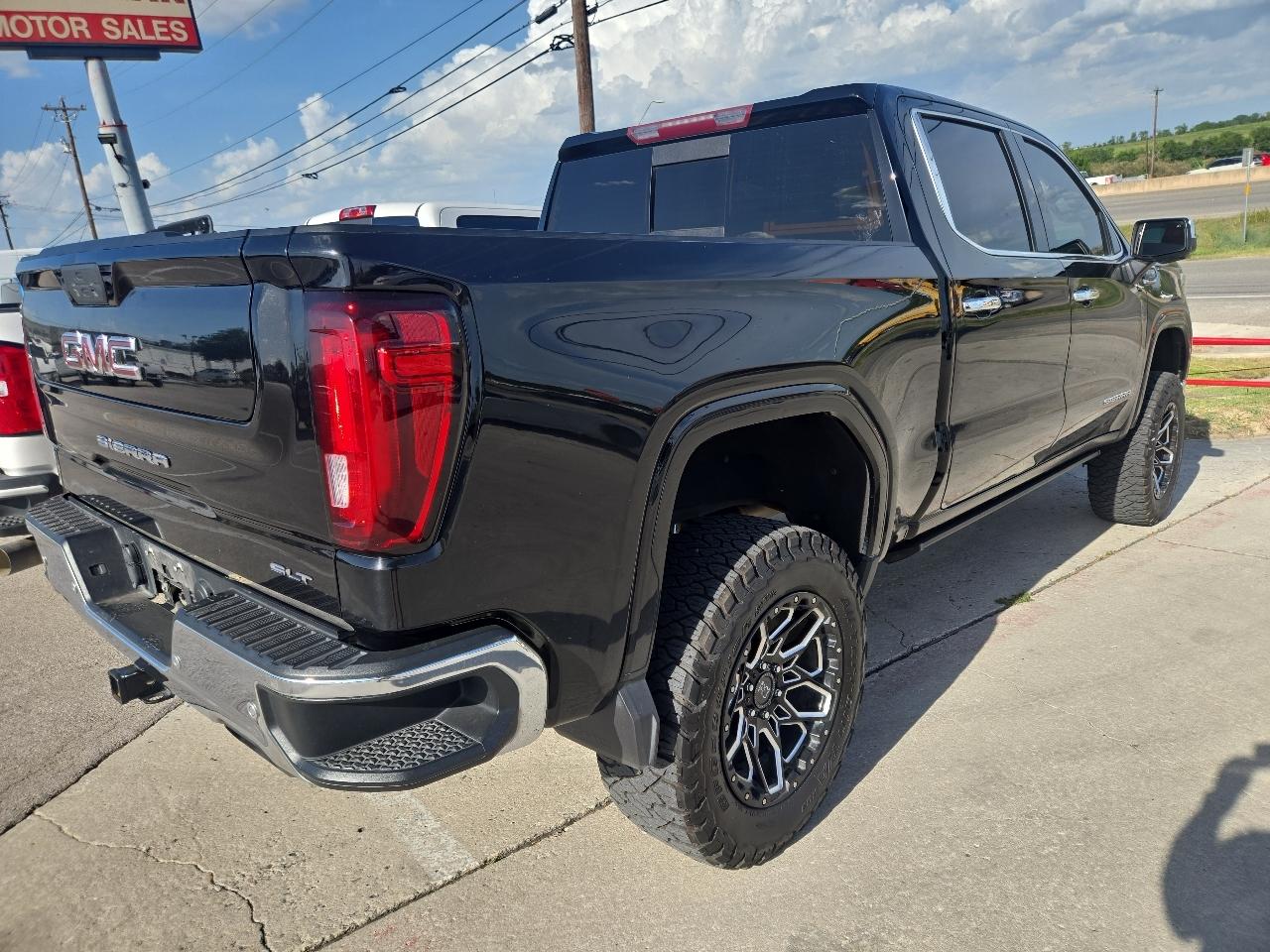GMC Sierra 1500 4WD Crew Cab 147" SLT 2021