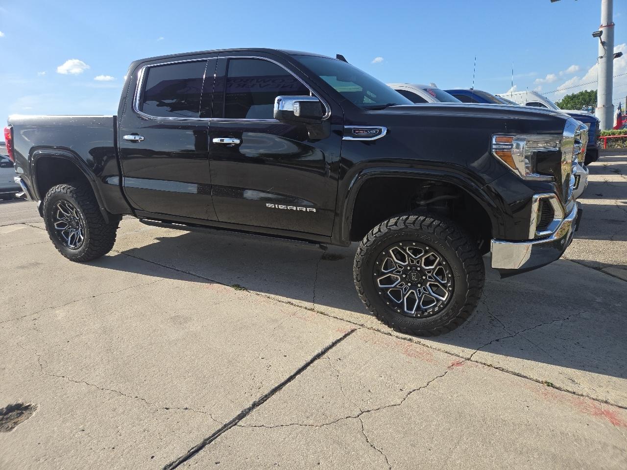 GMC Sierra 1500 4WD Crew Cab 147" SLT 2021