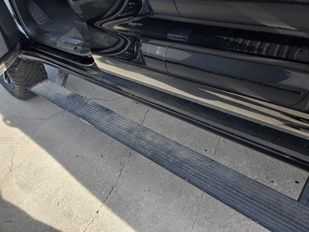GMC Sierra 1500 4WD Crew Cab 147" SLT 2021