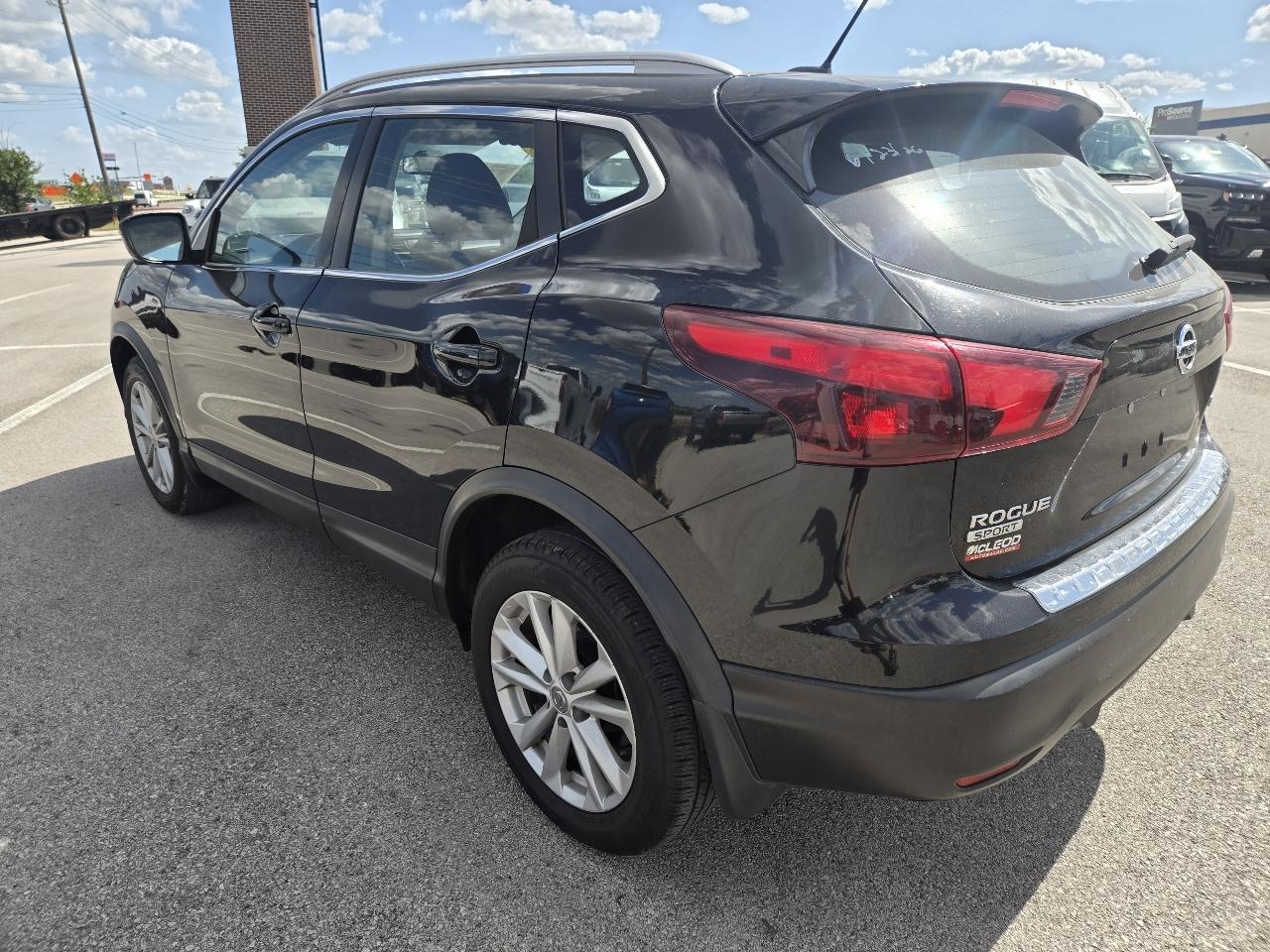 Nissan Rogue Sport AWD SV 2018