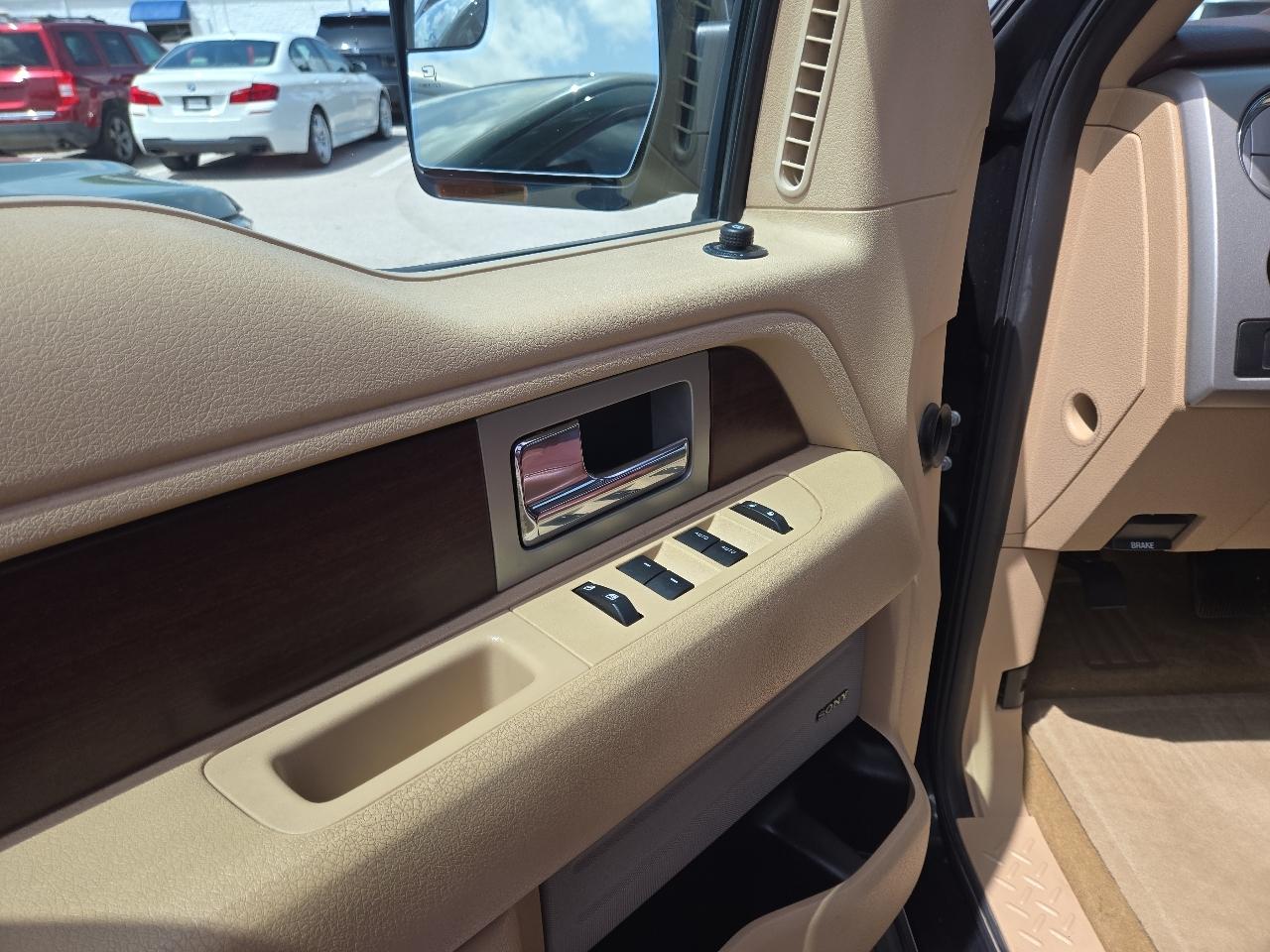 Ford F-150 4WD SuperCrew 145" King Ranch 2014