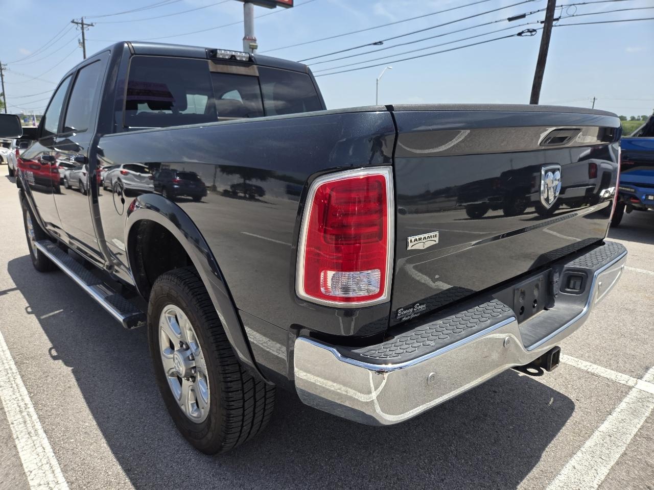 RAM 3500 Laramie 4x4 Crew Cab 6'4" Box 2018