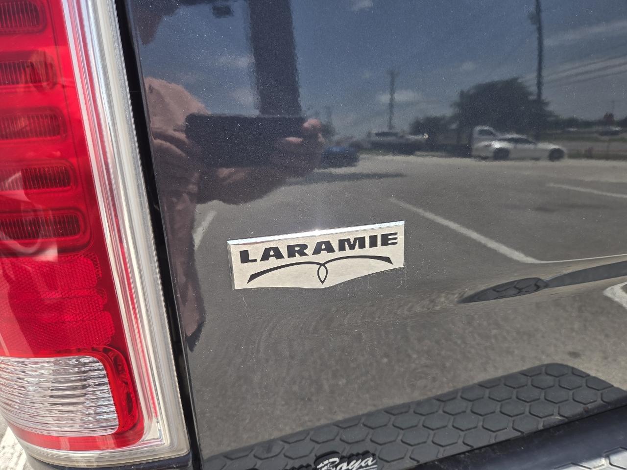 RAM 3500 Laramie 4x4 Crew Cab 6'4" Box 2018