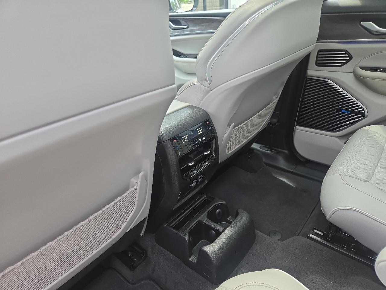 Jeep Grand Cherokee L Overland 4x2 2021