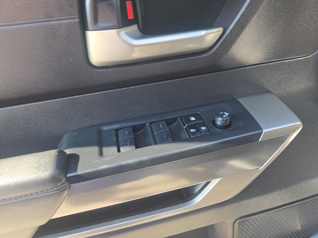 Toyota Tundra 2WD SR5 Double Cab 6.5' Bed (Natl) 2023