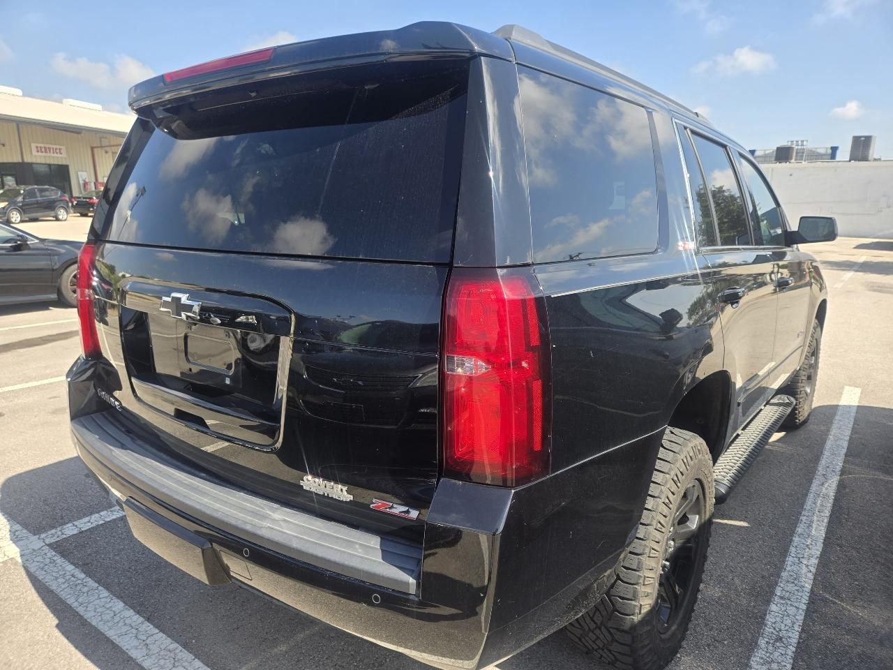 Chevrolet Tahoe 4WD 4dr LT 2017