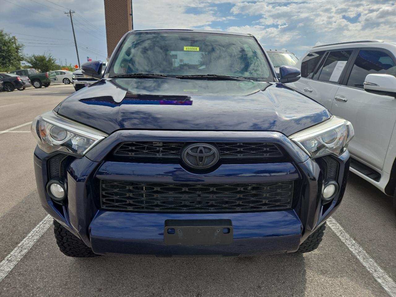 Toyota 4Runner TRD Off Road Premium 4WD (Natl) 2018