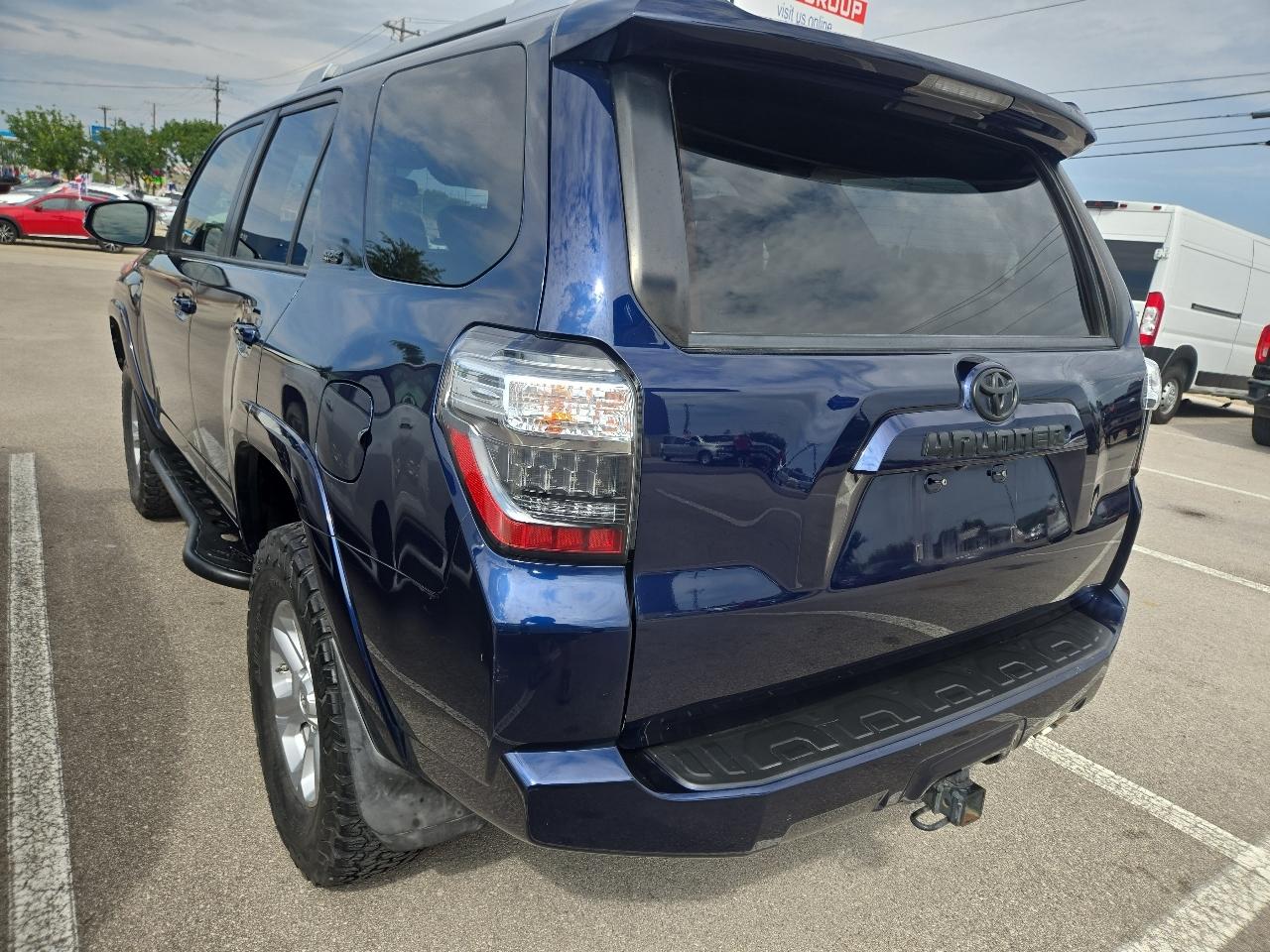 Toyota 4Runner TRD Off Road Premium 4WD (Natl) 2018