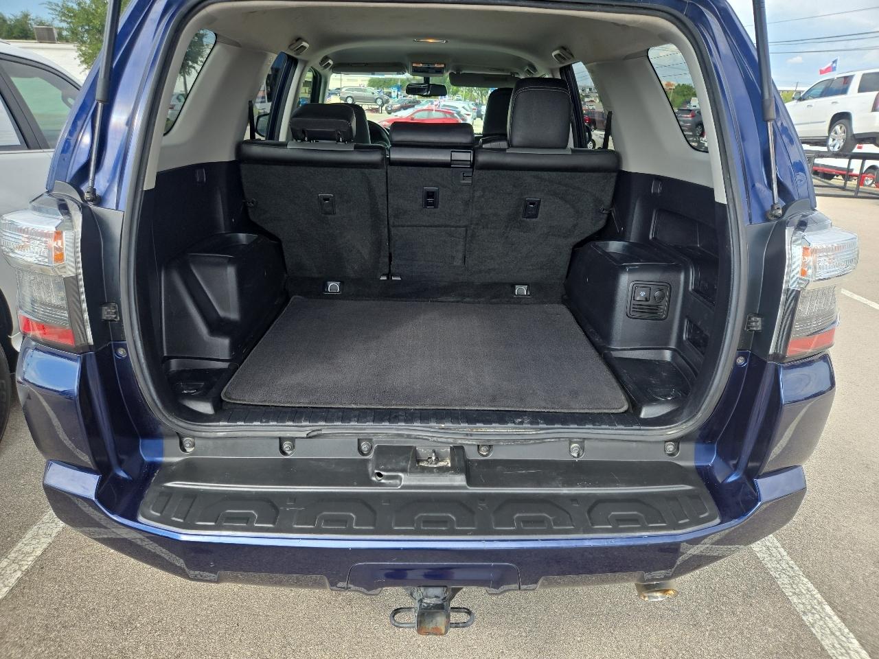 Toyota 4Runner TRD Off Road Premium 4WD (Natl) 2018