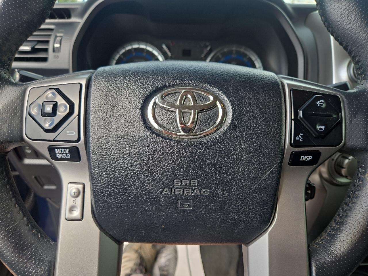 Toyota 4Runner TRD Off Road Premium 4WD (Natl) 2018