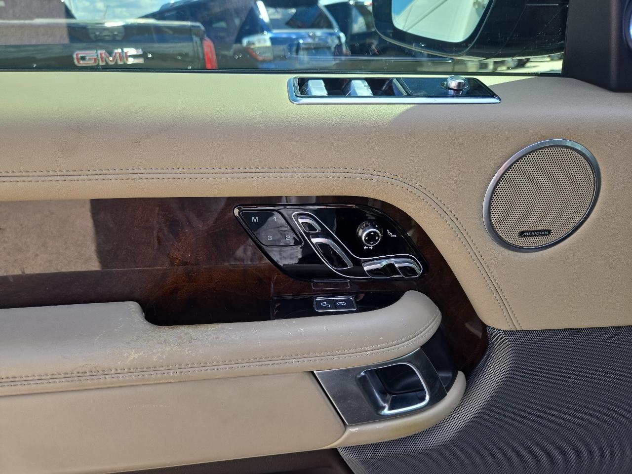 Land Rover Range Rover V8 Supercharged LWB 2019