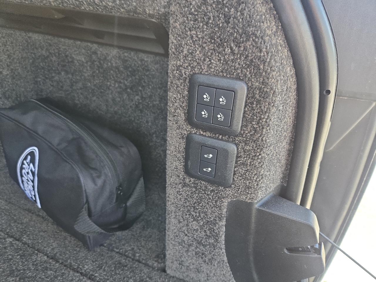 Land Rover Range Rover V8 Supercharged LWB 2019
