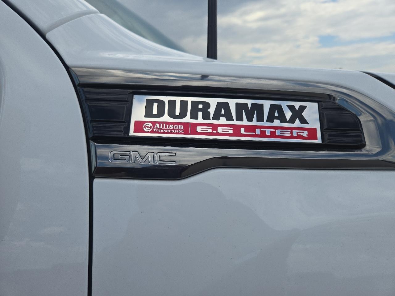 GMC Sierra 2500HD 4WD Crew Cab 159" AT4 2022