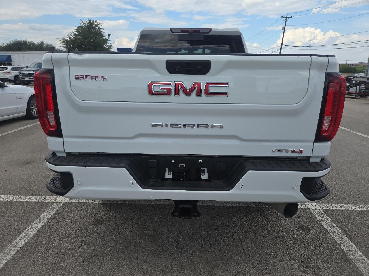 GMC Sierra 2500HD 4WD Crew Cab 159" AT4 2022