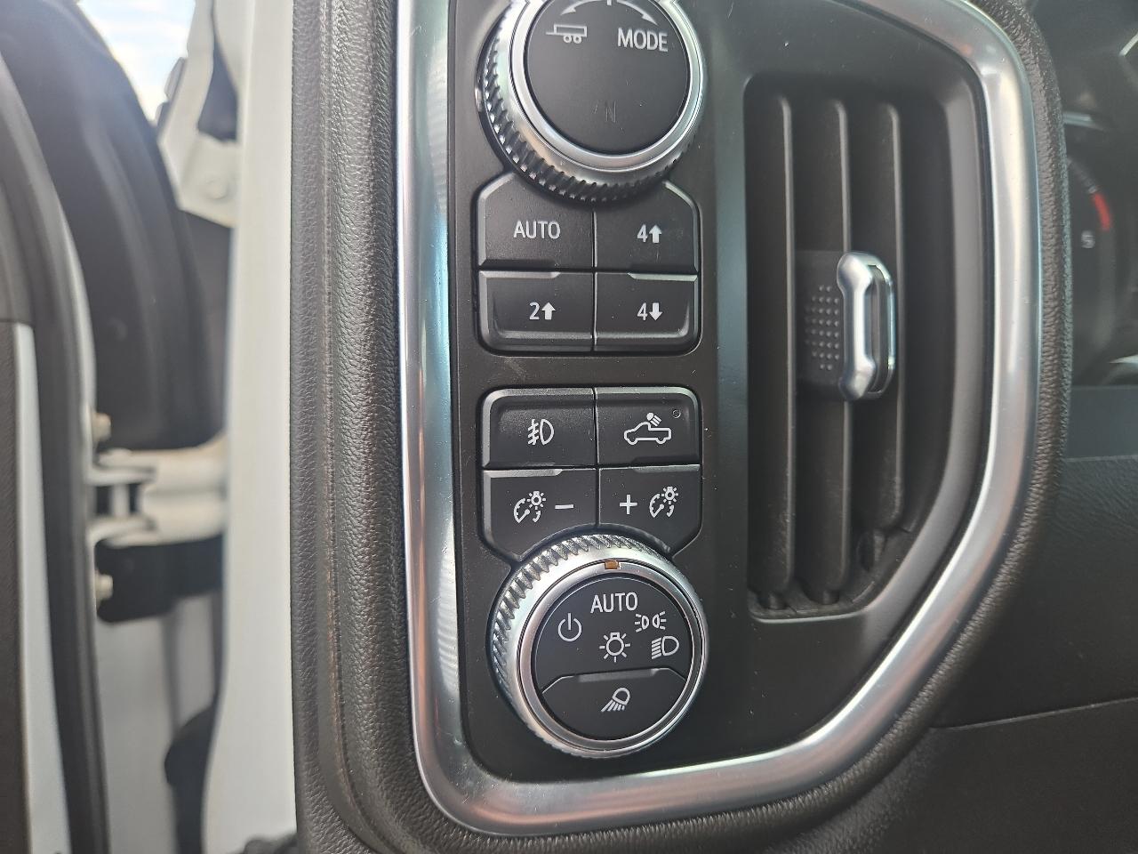 GMC Sierra 2500HD 4WD Crew Cab 159" AT4 2022