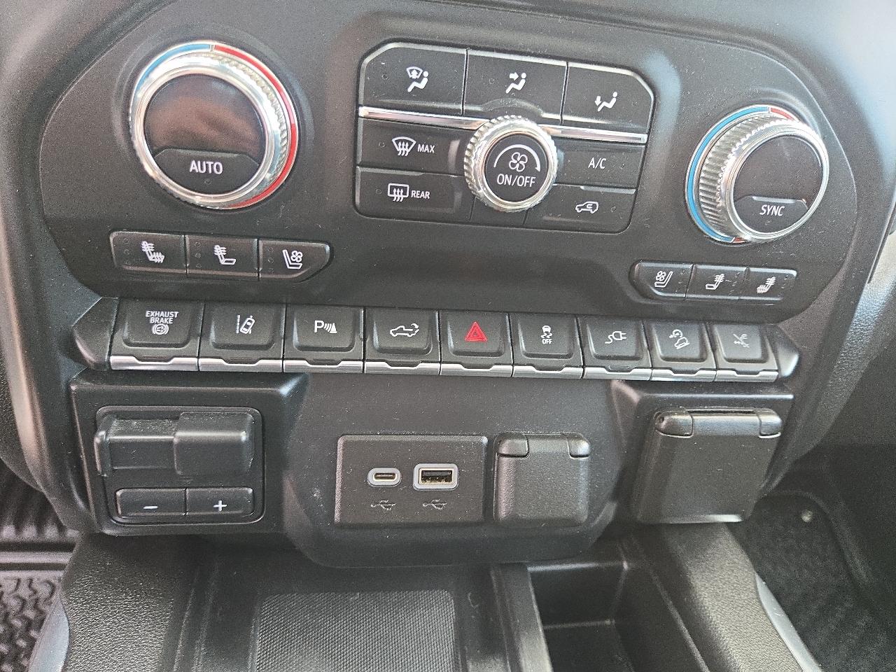 GMC Sierra 2500HD 4WD Crew Cab 159" AT4 2022