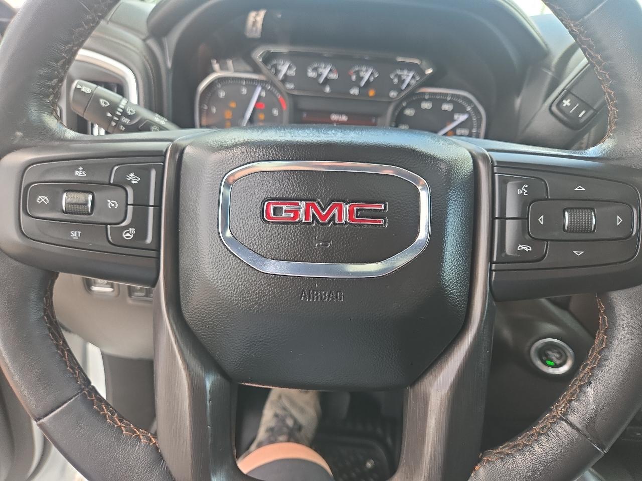 GMC Sierra 2500HD 4WD Crew Cab 159" AT4 2022