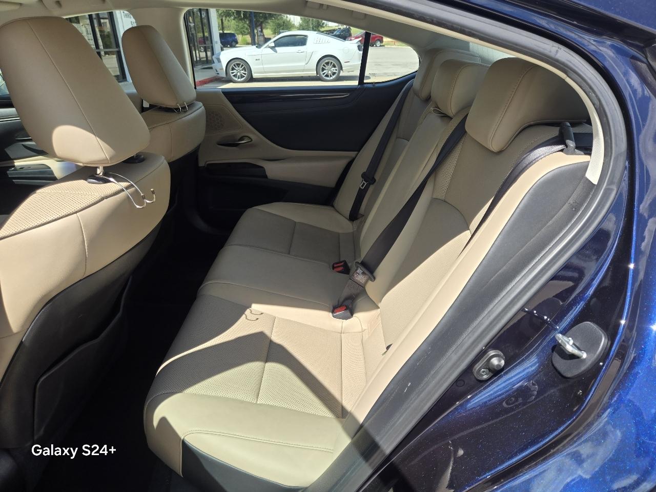 Lexus ES ES 350 FWD 2020